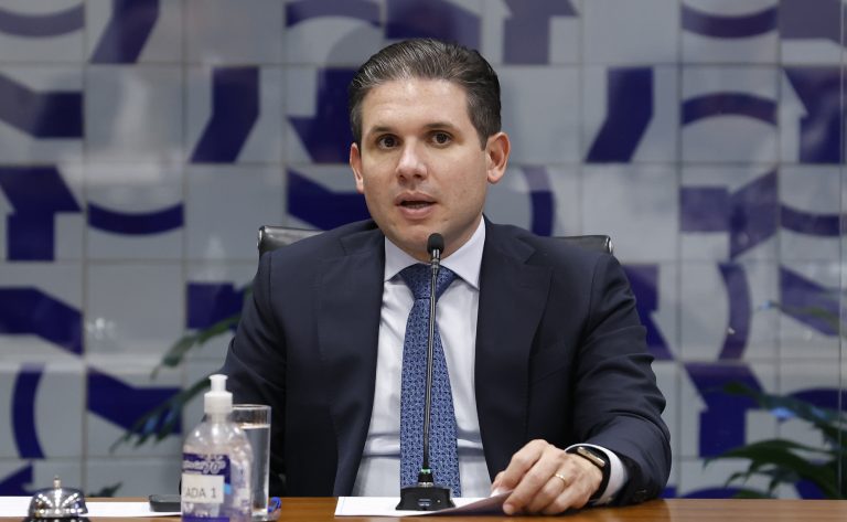 Hugo Motta critica interferência judicial na atividade do Poder Legislativo