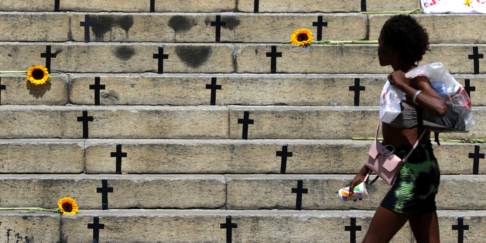 Mortes violentas caem 8,2% no país em 2025; feminicídios aumentam 4%