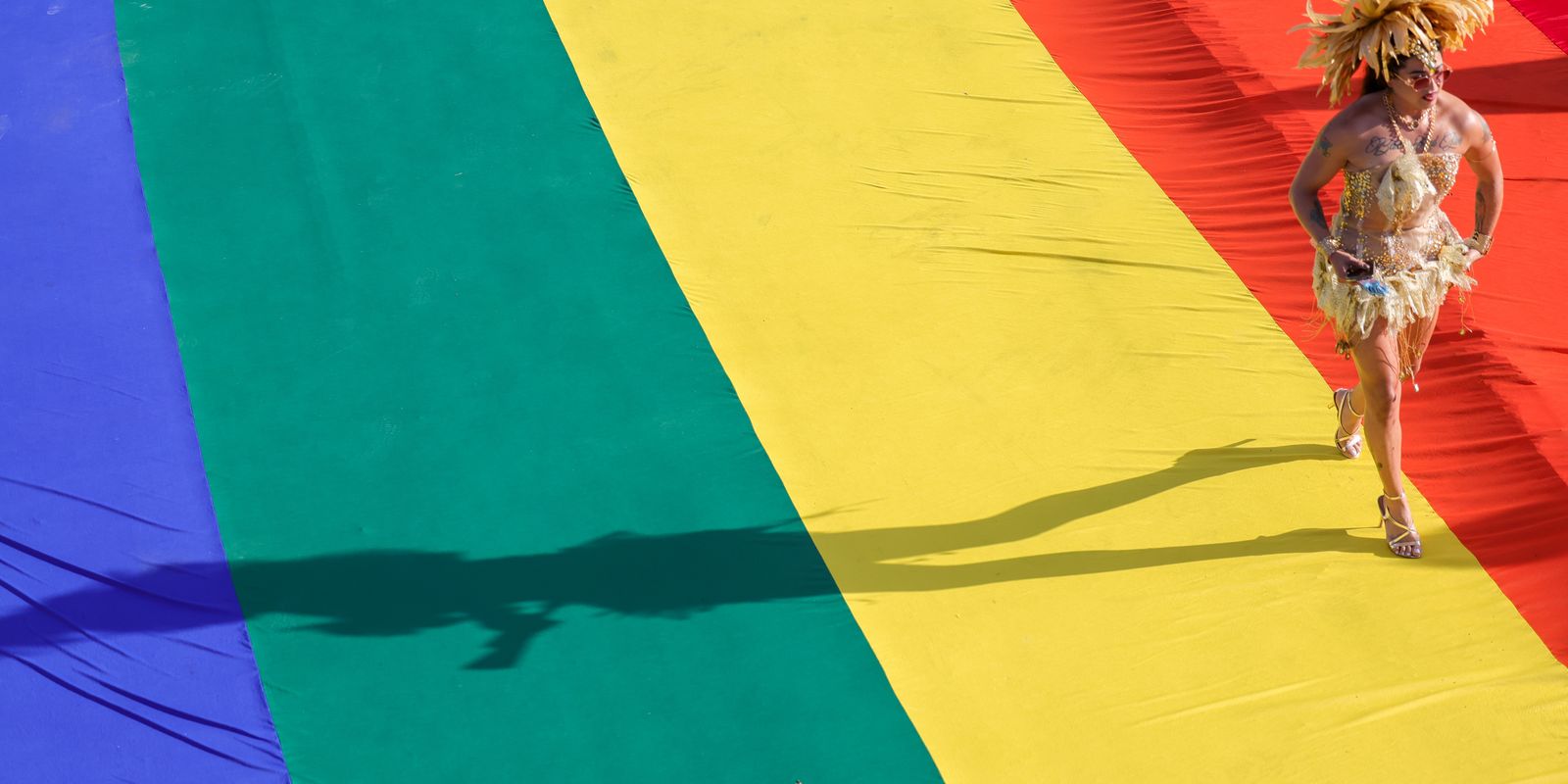 Parada Brasília Orgulho traz campanha do voto contra o preconceito
