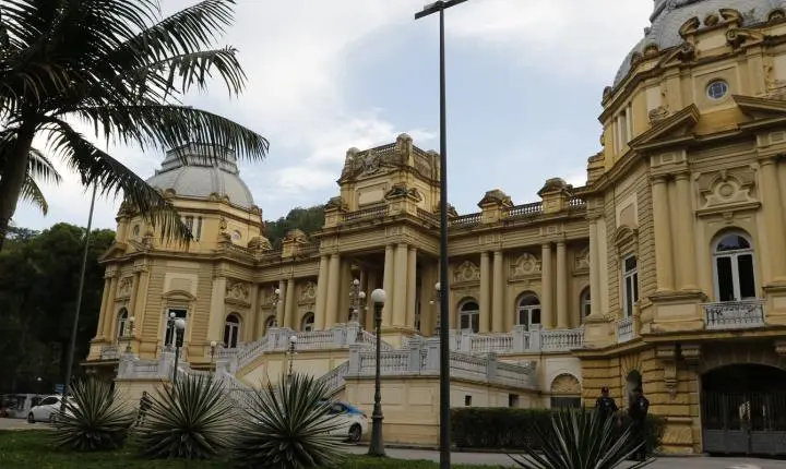 Governo do Rio exonera comissionados em autarquia investigada