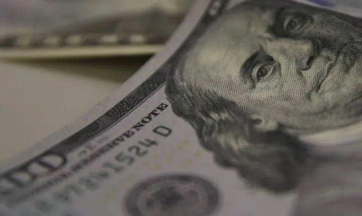 Tarifaço de 25% dos EUA sobre o Brasil começa a valer; saiba mais